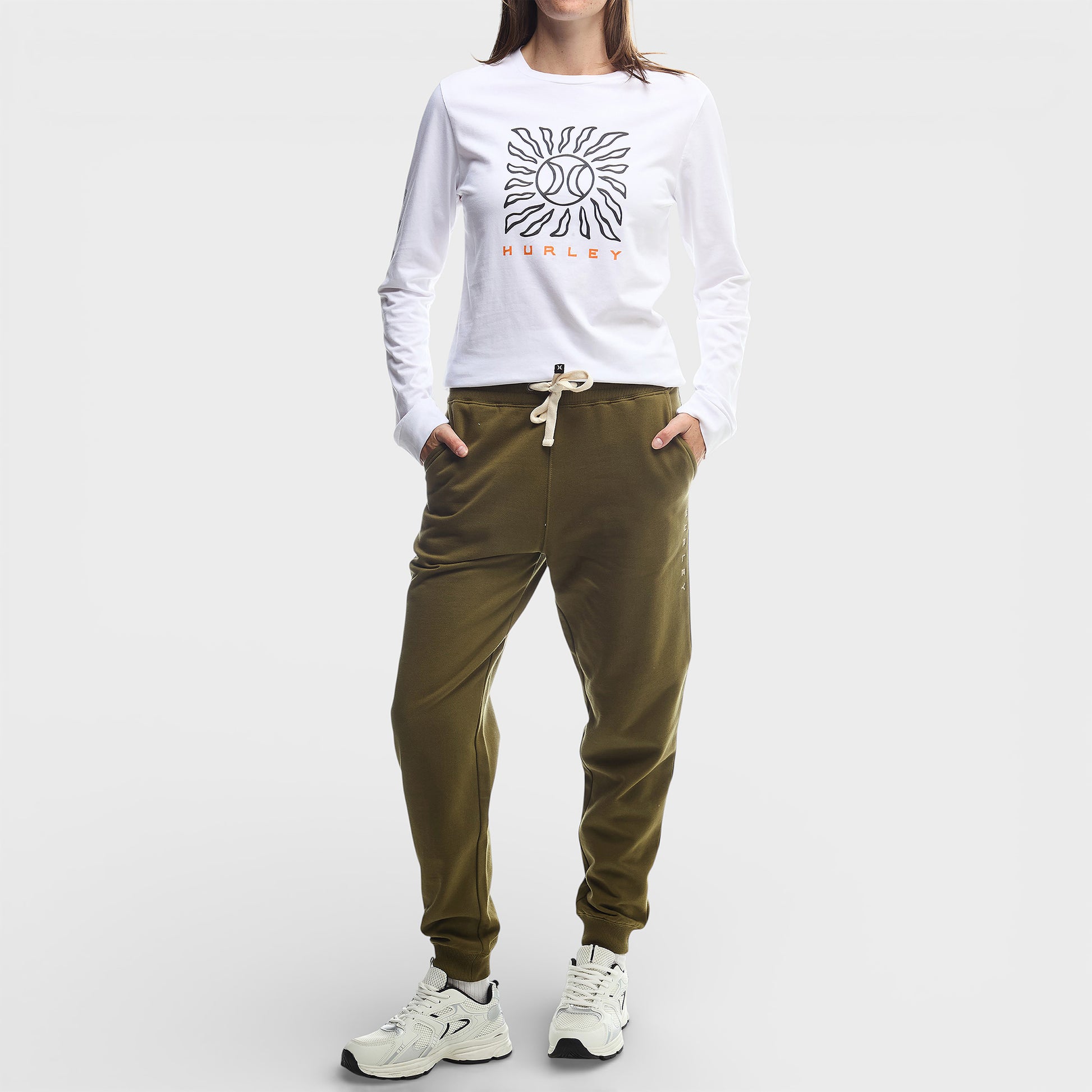 Peace And Love Emb Jogger (1)