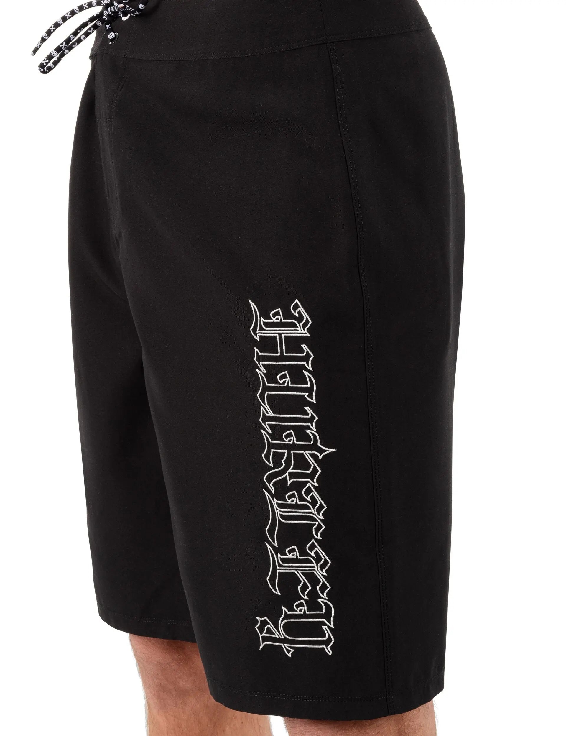 X Travis Barker Gothic Cargo 22" (4)