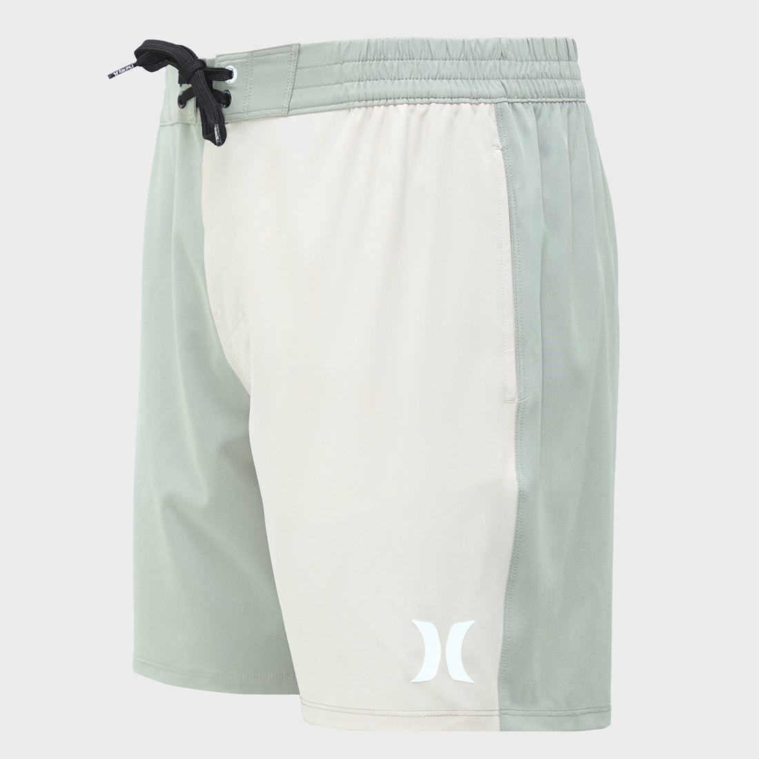 Checkered 17" Volley